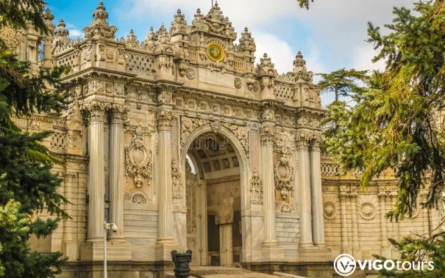 Dolmabahce Royal Palace Half Day Tour