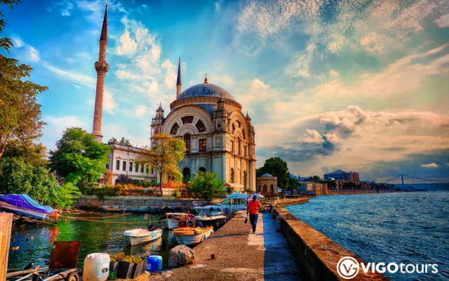 Yarım Gün Rehberli İstanbul Turu ve Boğazda Tekne Gezisi