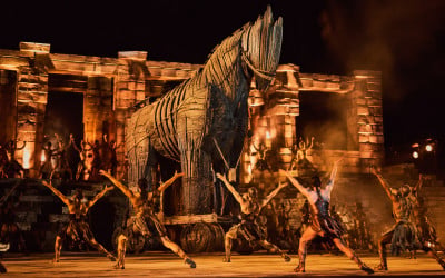Troy-Tanzshow in Aspendos jeden Dienstag ab August entdecken