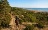 Reitausflug in Lara: Wald, Sanddünen und Fotopause am Strand — 5/11